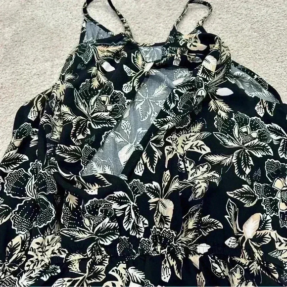 Old Navy Women Romper Sz S Black Tan Sleeveless Split Back Pockets Shorts Summer - Picture 9 of 13